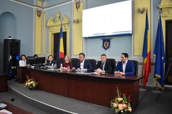 Cu niciun vot împotrivă: Salariile din Consiliul Judeţean Braşov, îngheţate la nivelul decembrie 2019
