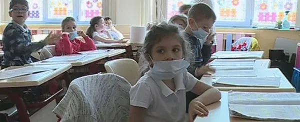 Aproape 1.200 de elevi, din 20 de şcoli din judeţul Braşov, în „vacanţă forţată”