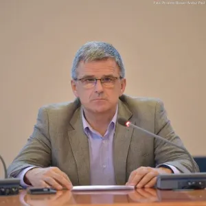 Regulamentul autorizaţiilor „peste rând”. Braşovul a lansat în dezbatere o procedură prin care autorizaţiile de construcţie să se poată elibera în maxim 7 zile: pentru cazurile cu urgenţă justificată şi contra unei taxe