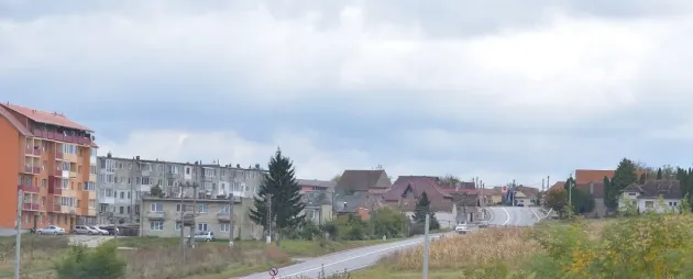 I-a furat maşina unui consătean. Nici permis n-avea să o conducă!