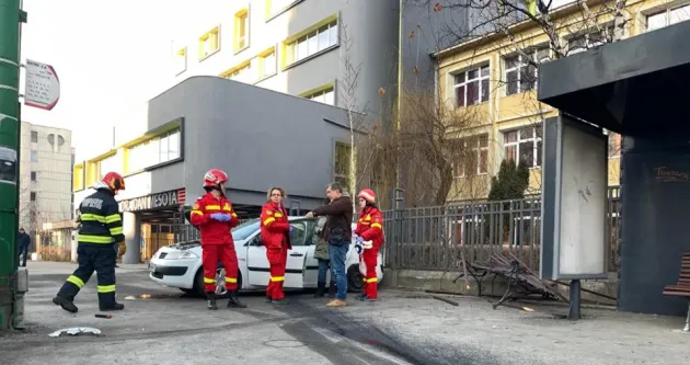 Poliţia, Primăria şi Şoferul