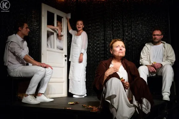 Un dramaturg braşovean, la Centrul Cultural Reduta