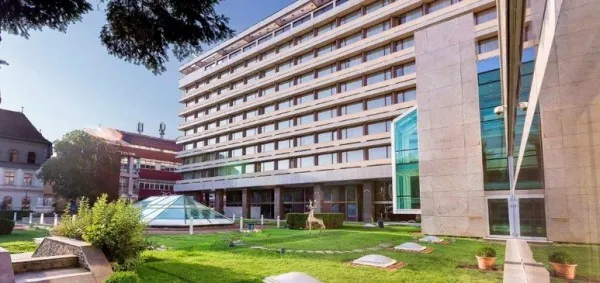 5 hoteluri din Braşov au anunţat că închid uşile: Aro Palace, Capitol, Coroana, Cubix, Belvedere