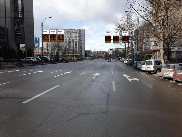 Apare la Braşov: Strada care îţi măsoară viteza