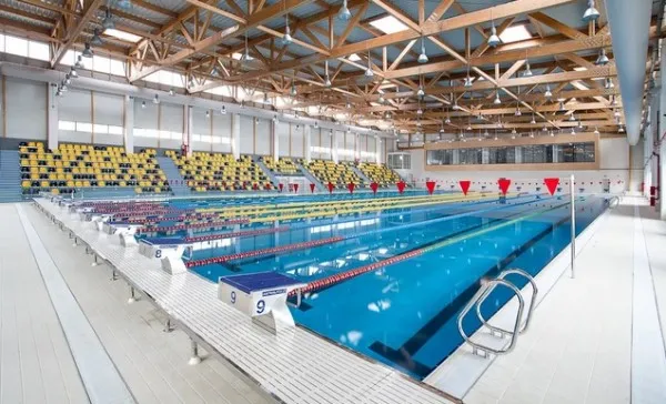 Patinoar, bazin de înot, stadioane: toate bazele sportive din Braşov, închise publicului 