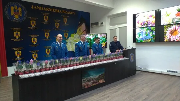 Flori pentru femeile din „lumea bărbaţilor”