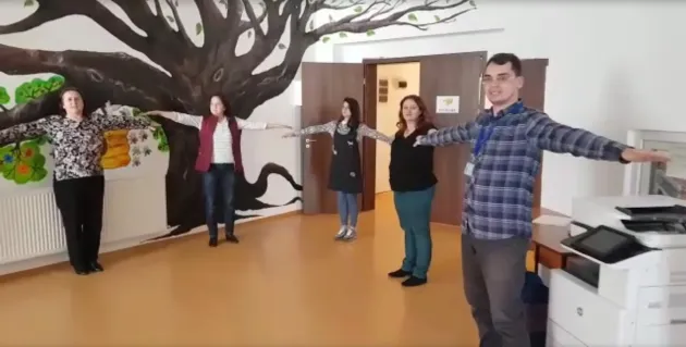 Cu „distanţa socială”, aşa s-a sărbătorit  la Braşov Ziua Mondială a Asistenţei Sociale