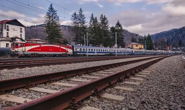 Toate trenurile internaţionale care tranzitau România au fost suspendate