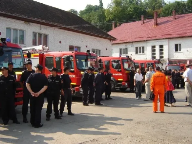 Poliţia Locală şi SPCLEP intră în subordinea MAI, pompierii voluntari - în subordinea ISU