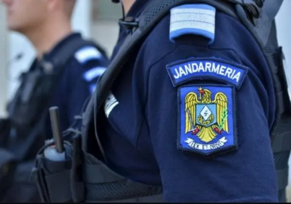 Scandal la Făgăraș: Un băiat de 14 ani a fugit de jandarmi. Părinții spun că s-a speriat