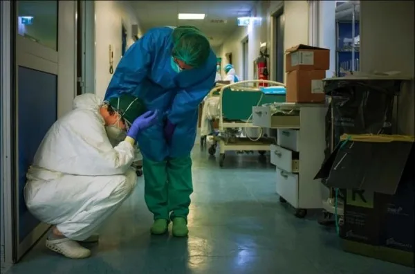 357 de medici infectaţi. Braşovul a reuşit până acum să-i protejeze