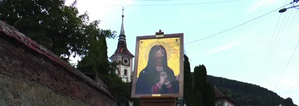 Procesiuni „de vindecare”, la Iaşi, Bucureşti, acum şi la Braşov: Icoana Maicii Domnului Rugătoare va fi purtată în tot oraşul,  azi, în ziua de Paşti