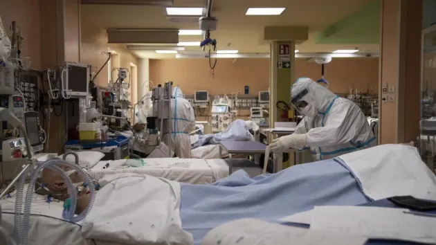 Covid 19: 498 decese în România, 11 la Braşov