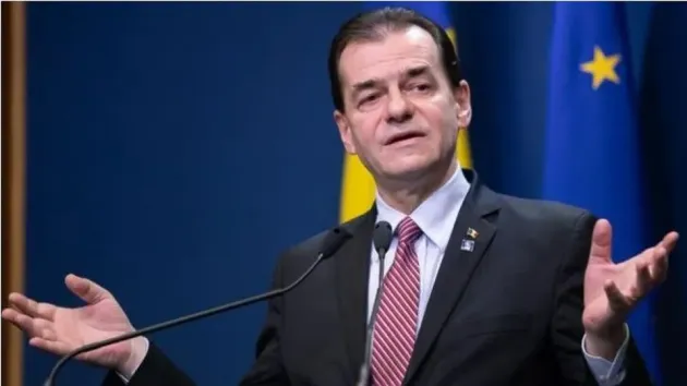 Bugetarii, la 1/2: Guvernul anunţă cum vor lucra de acum bugetarii, inclusiv cei din primării: 15 zile la muncă, 15 zile în şomaj tehnic