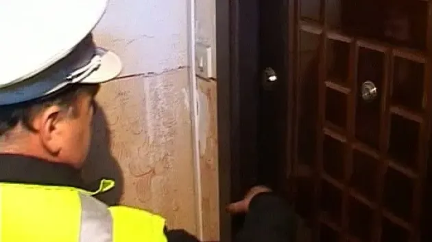 „Iubire” de Paşti. Bătută şi luni, şi marţi, a chemat Poliţia