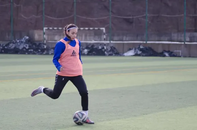 Teodorei Meluţă îi place mai mult în ghete de fotbal, decât pe tocuri