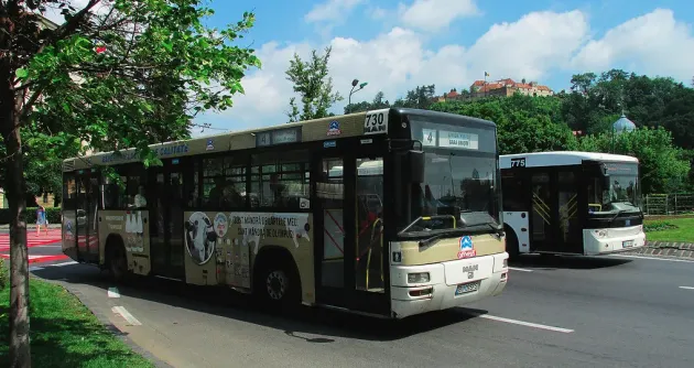 RATBV nu a găsit cumpărător pentru cele 23 de autobuze vechi, astfel că va mai reduce din preţurile cerute