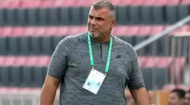 Un obscur portar arab, îl ponegreşte pe Olăroiu