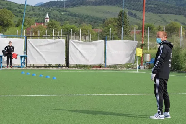 Fotbaliştii de la Colţea 1920 au revenit pe teren