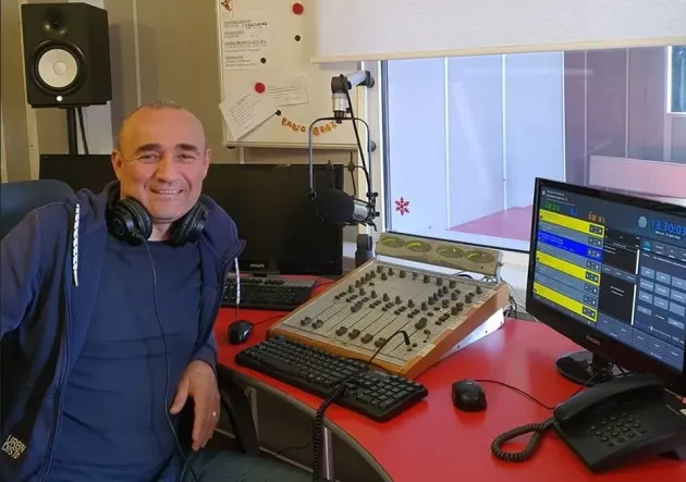 Trustul de presă MIX intră în administrarea fostului senator Sebastian Grapă