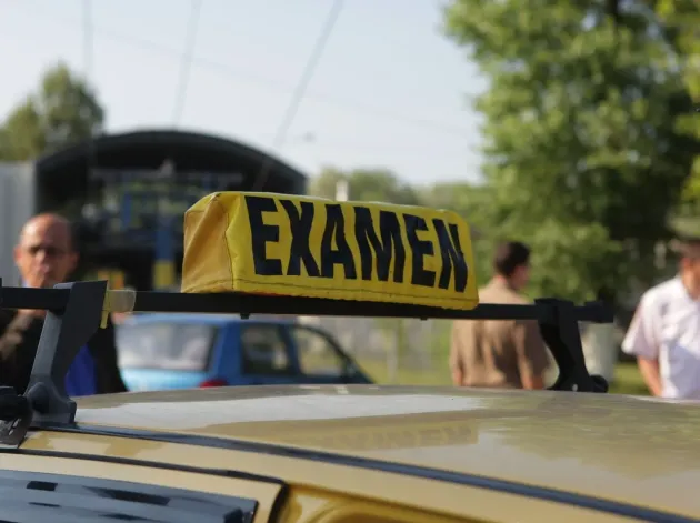 Examenele pentru permisul auto se reiau în iunie