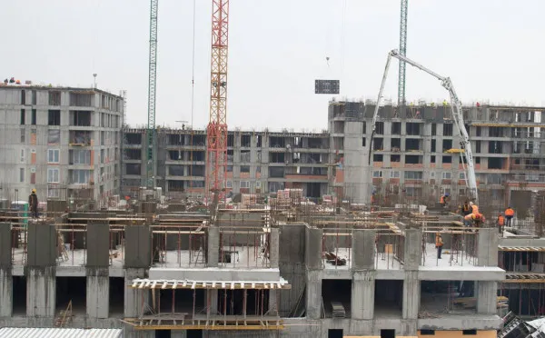 Va costa şi de 5 ori mai mult, dar construcţiile ilegale vor putea fi autorizate retroactiv
