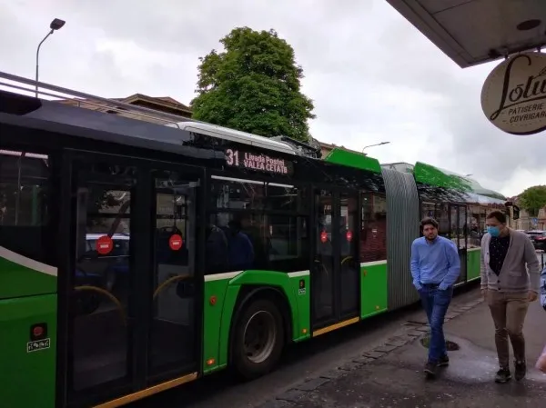 Liniile RATBV care trec pe troleibuze: Tractorul, Răcădău, urmează Triaj