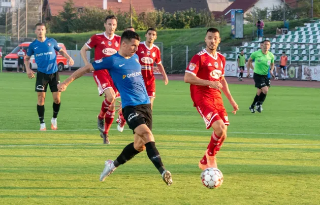 Derby spectaculos în play-out