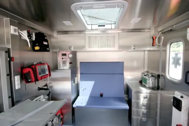 La începutul lunii viitoare, la Braşov va ajunge ambulanţa anti-COVID