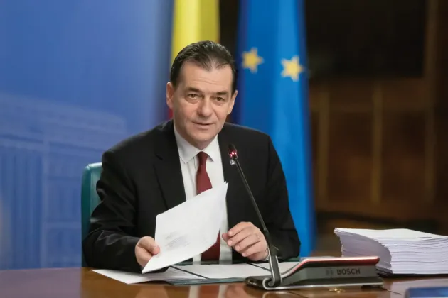 Se reiau slujbele în biserici