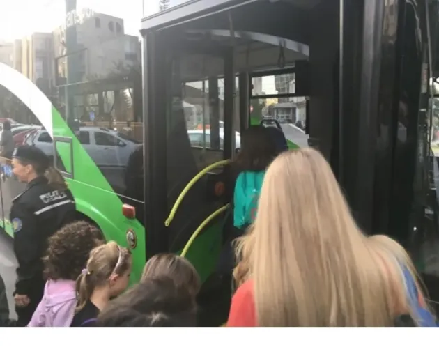 Cum vor cere elevii transportul gratuit