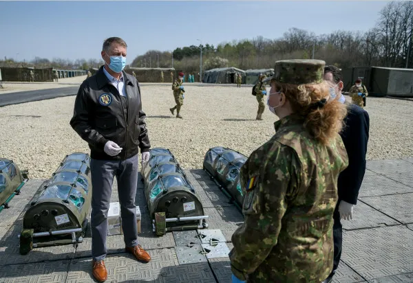 Preşedintele României, Klaus Iohannis, va veni azi la baza militară de la Cincu. Exerciţiu militar cu 1.000 de militari, 200 de mijloace tehnice şi reguli anti-COVID 
