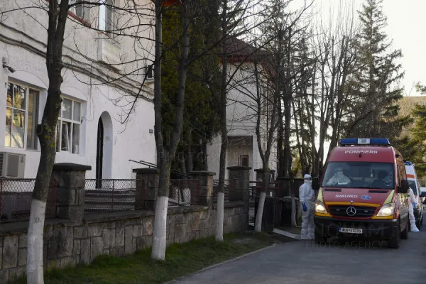 Spitalul de Infecţioase va fi preluat integral de Spitalul TBC. Angajaţii nu au fost de acord cu împărţirea în două a spitalului 