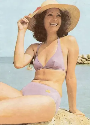 Pe plajă, 1975