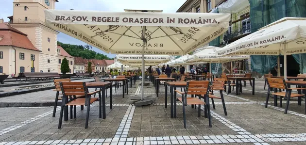 Pe unde umblă braşoveanul cu Covid-19? 2 în spital, 1 acasă şi 1 rătăcit pe drum