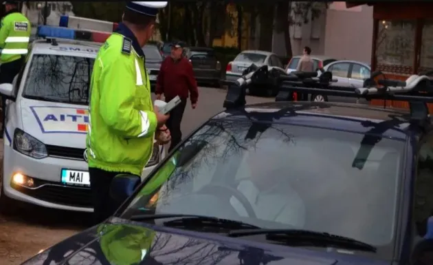 Hoghiz şi Făgăraş: doi tineri prinşi fără carnet la volan
