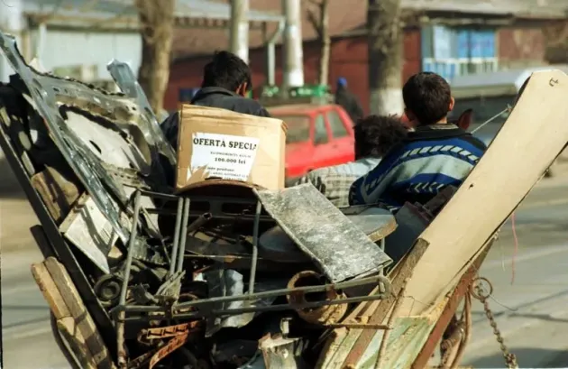 La 9 dimineaţa, făceau deja primul tansport de fier vechi furat
