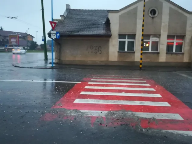 „Civilizaţia” a înfundat canalizarea