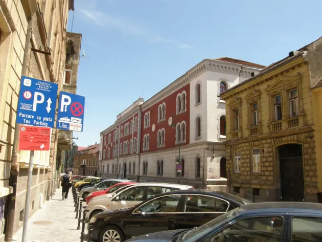 În an de digitalizare masivă, pe fondul coronavirusului, Universitatea Transilvania a „picat” testul online-ului