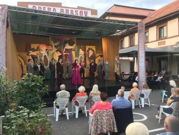 Trei seri cu spectacole, la Opera Braşov. Dacă nu plouă!