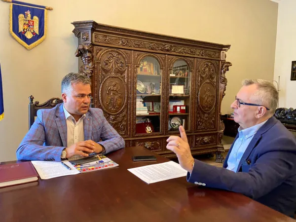 Interviu pentru 2028