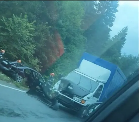 DN1: Doi răniţi şi la Timişu de Sus