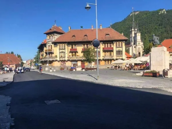Povestea pavajului care a dispărut din Piaţa Unirii