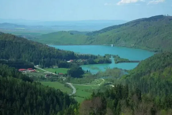 Braşovul are şi nu are cel mai mare lac de acumulare din ţară