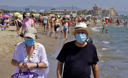 Joi, „last minute” la Casa de Pensii Braşov. Locuri la staţiunile din ţară, inclusiv de pe litoral, cu plecare din 27 august