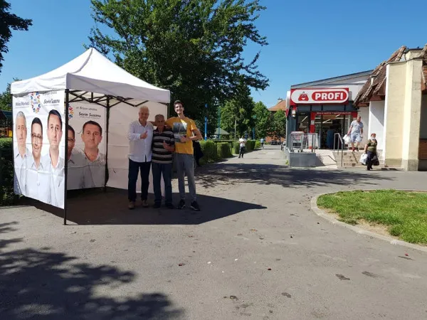 De la vandali, la hoţi „electorali”. Corturile partidelor nu se mai distrug, se fură cu totul, mai nou