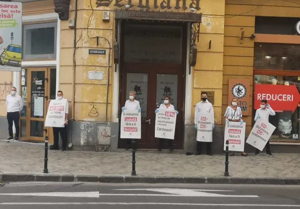 Guvernul pregăteşte deschiderea restaurantelor, posibil de la 1 septembrie