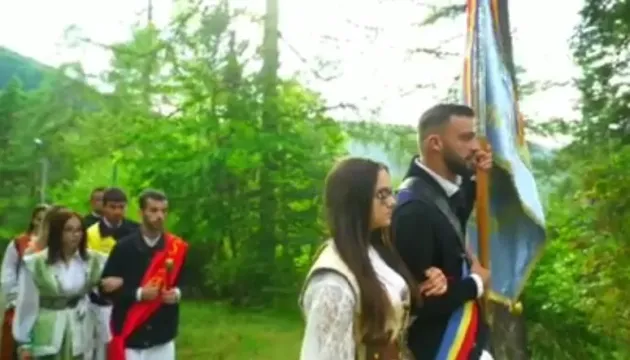 Jocul strămoşesc de la Crucea Dreptăţii, anulat. Junii n-au lăsat însă locul pustiu