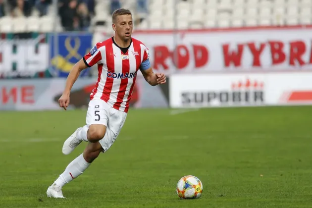 Dinamo s-a înţeles cu polonezul, urmează să-l convingă pe Contra