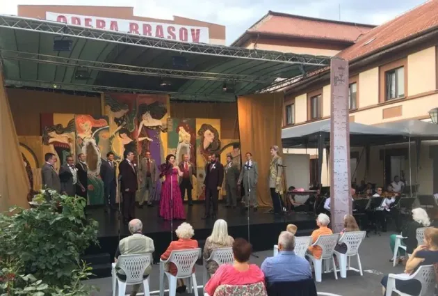 Pentru două seri, invitaţie la Operă: un recital estival şi „Văduva veselă” 